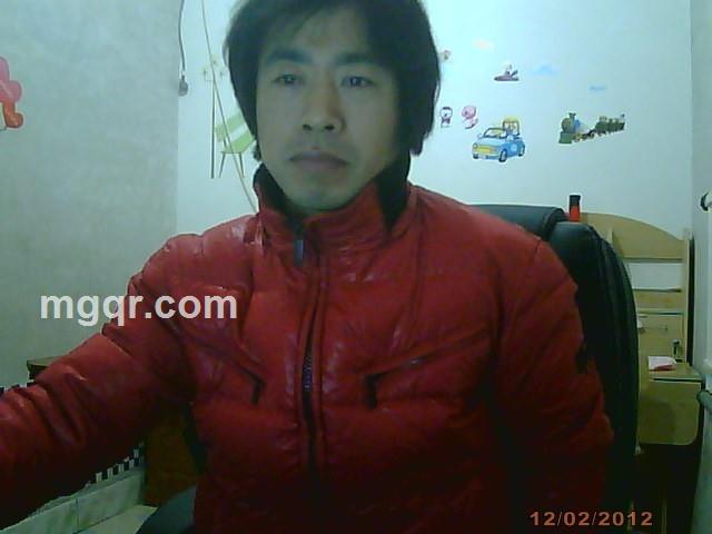 摘个月亮的头像