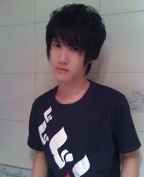  忆里不可磨灭的伤╮