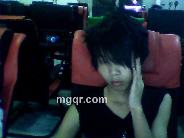 莪↘弒翎而归的头像