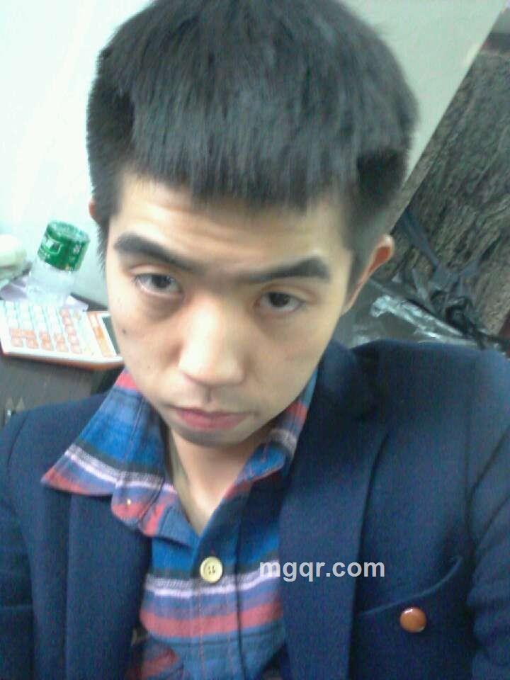 我想要到你嘴里的头像