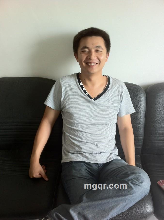 陪鱼散步的头像