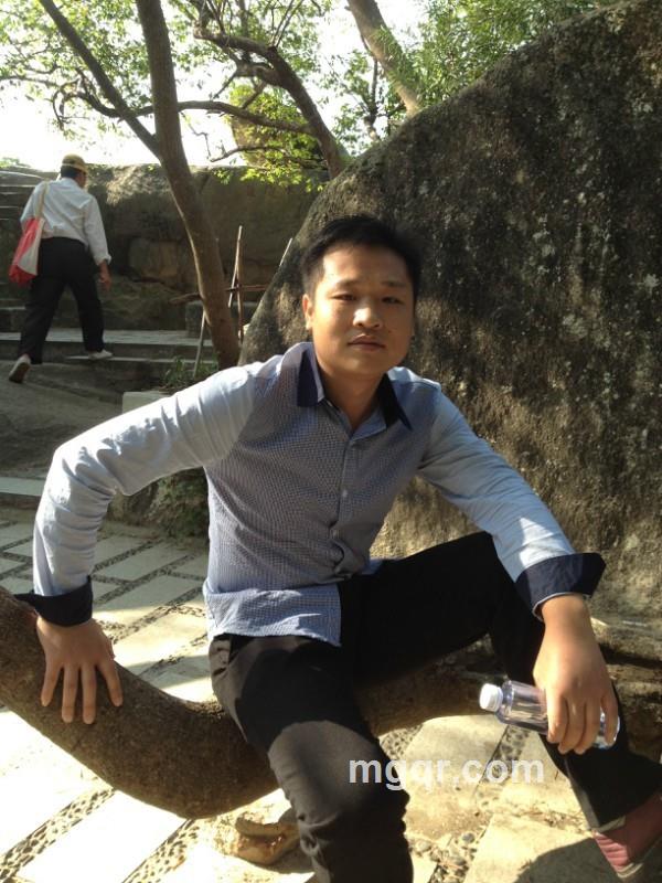 受伤的小男人8的头像