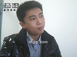 在你耳边轻唱的头像