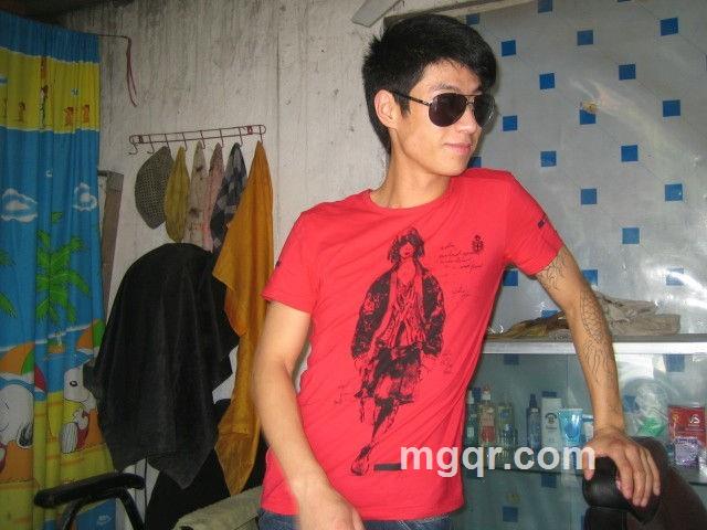 看透一切漠然哀伤的 的头像