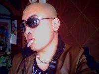 深入底部的头像