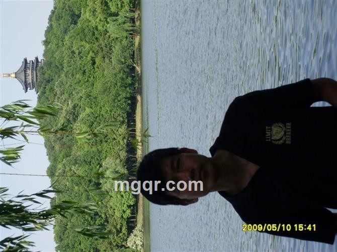 博爱一人的头像