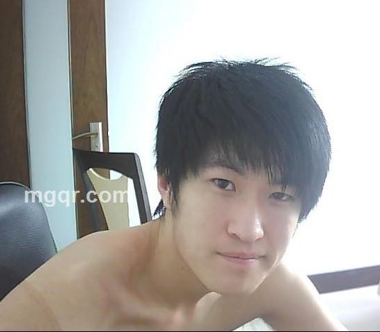 两腿之间有一点的头像