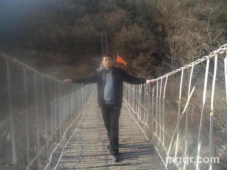 红色舵手的头像