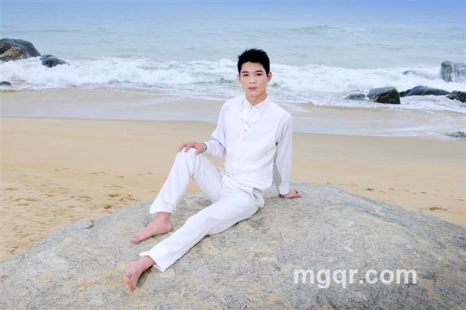 我半年没发泄了的头像