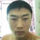 左眼谁，爱谁谁的头像