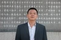 卖假发为生的头像