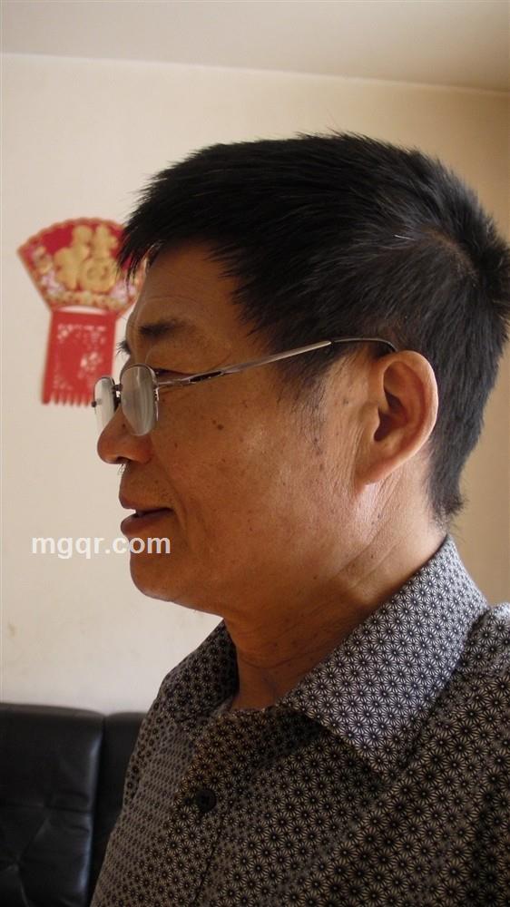 相逢一笑=的头像