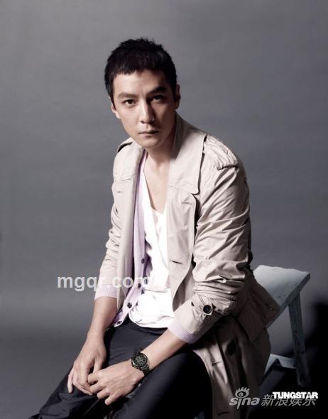 飞帅气的行员的头像