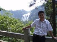 喝杯烈酒的头像