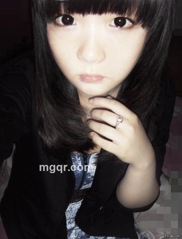 寂寞妆出来的美的头像