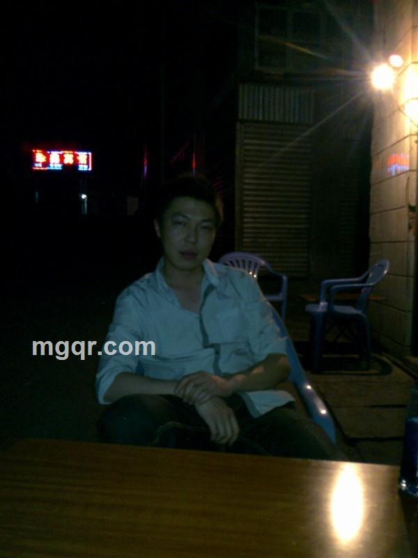 寻激情寻喝酒寻陪伴的头像