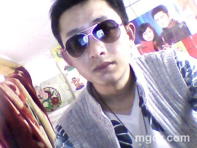 大男大爱的头像