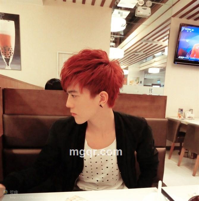 {高富帅}—不是吹德的头像