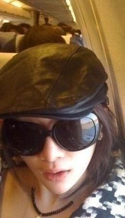 佳人轻殇的头像