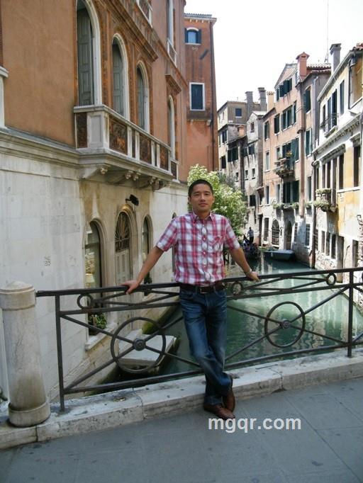 等爱的杨柳的头像