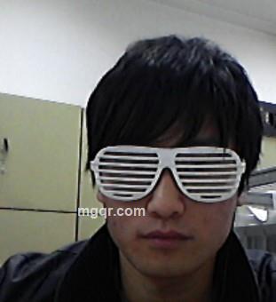 苦短人生即刻享乐的头像