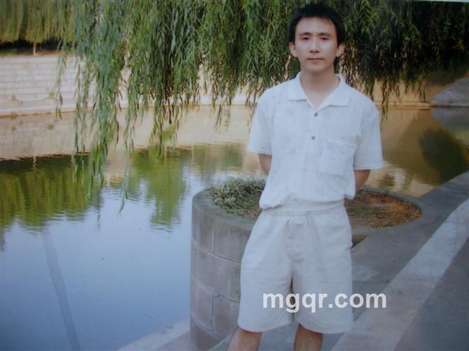 黄黄色色的头像