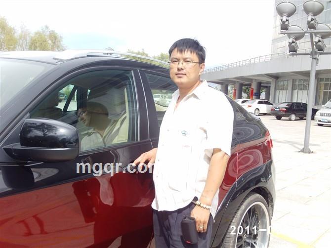 缺水的男人的头像