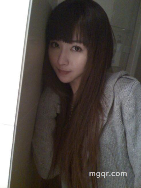 女人笑纵然万般心碎0