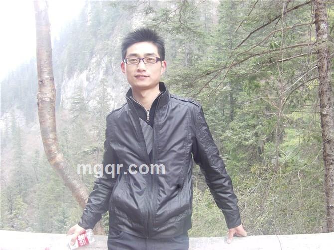 今夜谁和我共点一支烟的头像