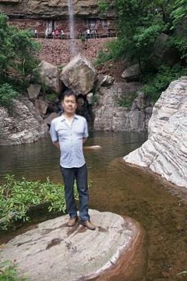 一网情更深的头像