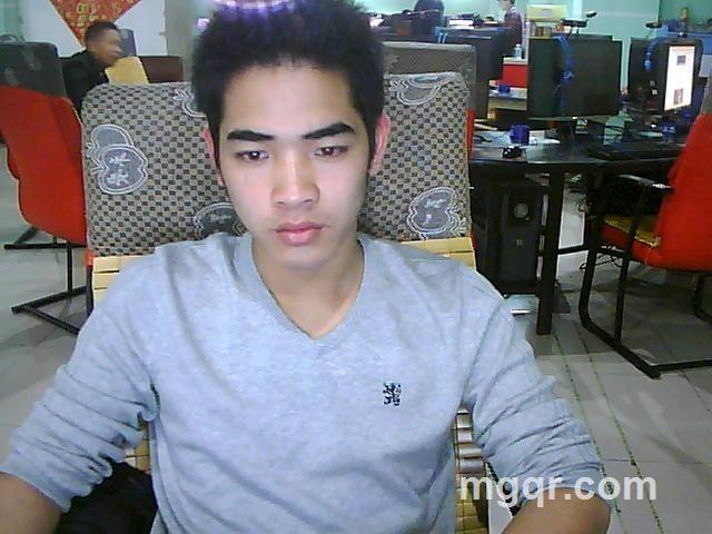 杯中酒886的头像