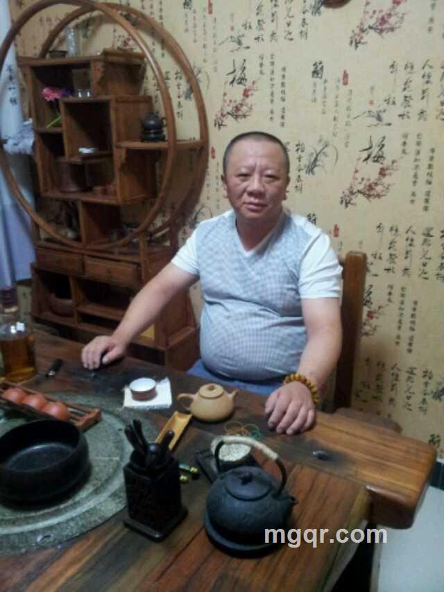 隐貌逃情的头像