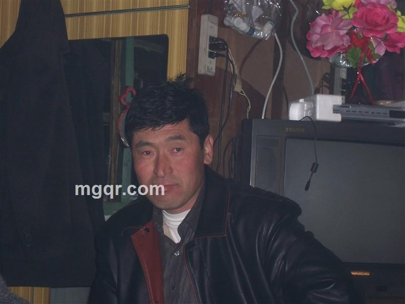 PINGDANRENSHENG的头像