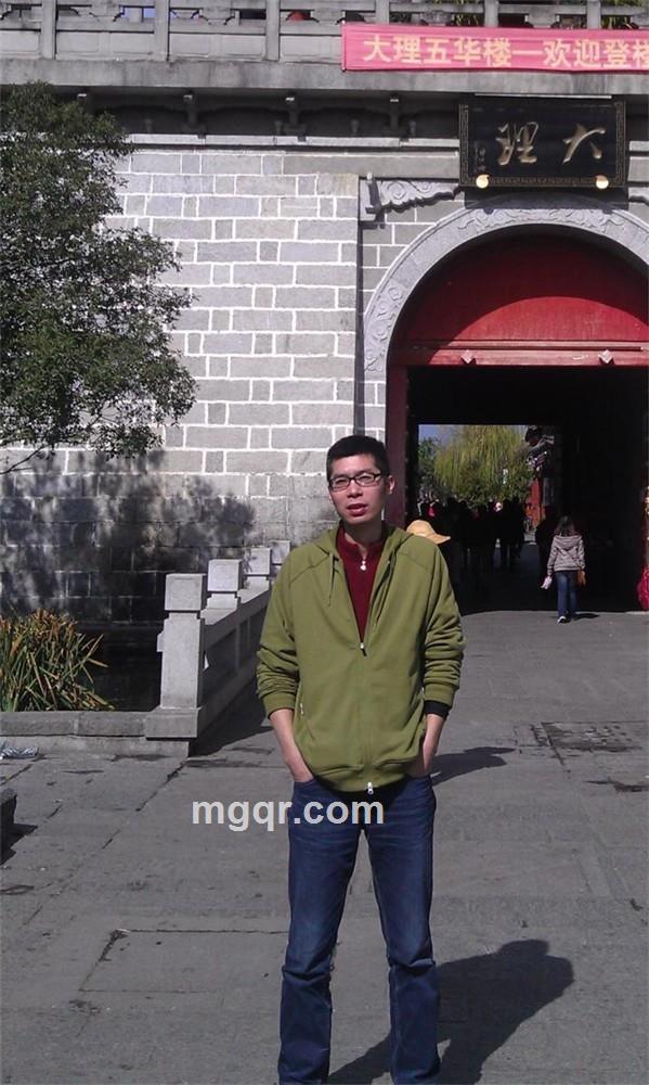 小镇青年的头像