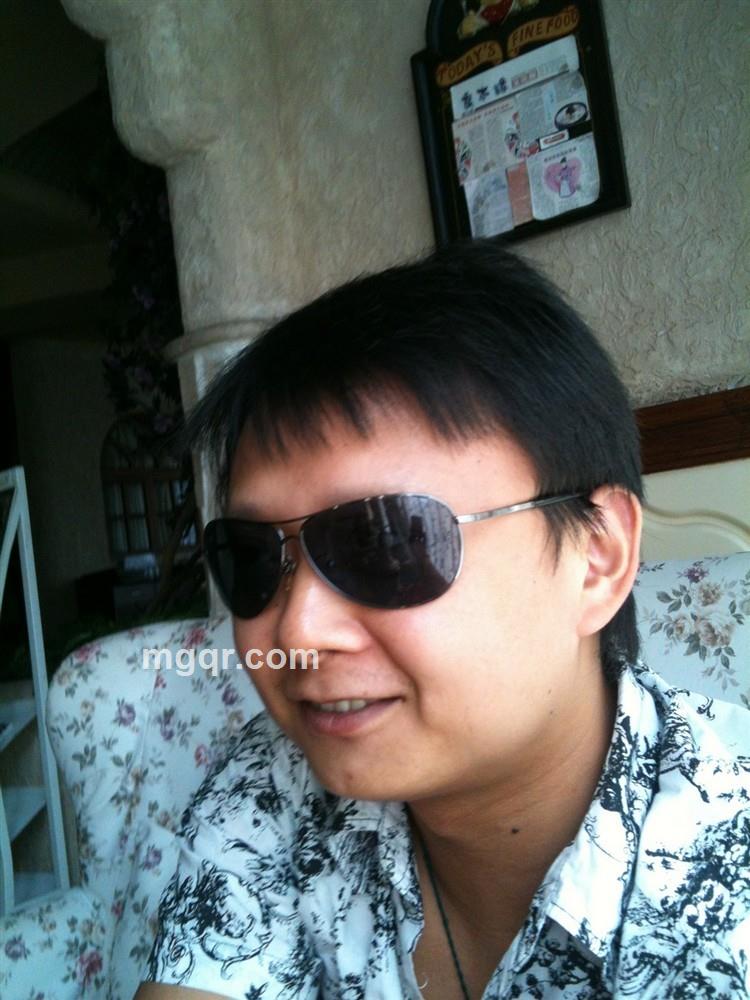 激情碰撞的青春的头像