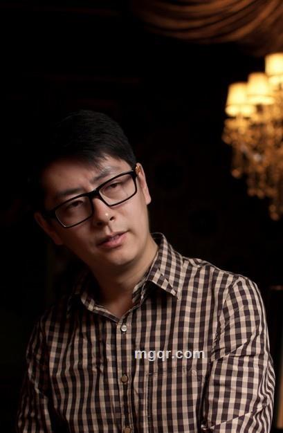 不仅丑还保守的头像