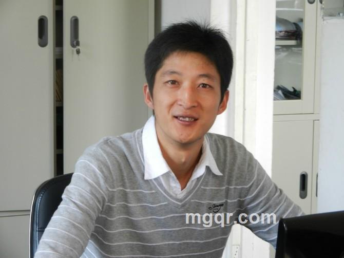 细雨中的那阵风的头像