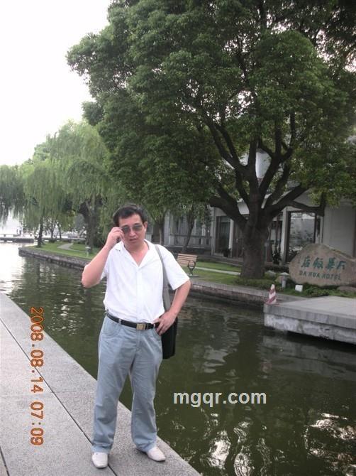 朋友我们约会吧的头像