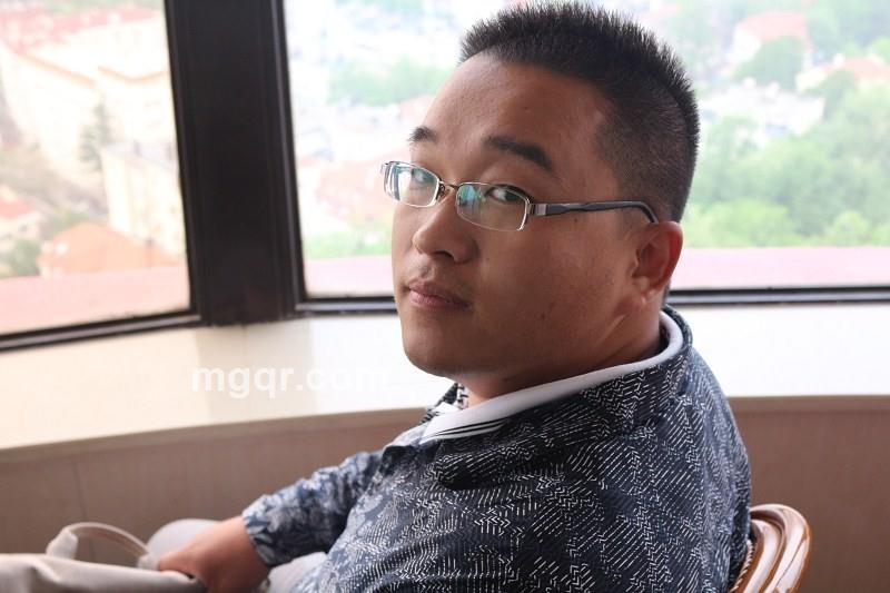 倚栏听风处的头像