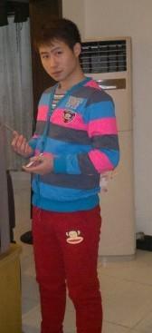 一身色料的头像