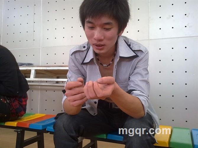 承诺丶的伤痛的头像