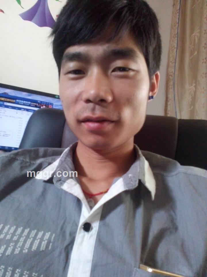 坐在单车上笑的头像