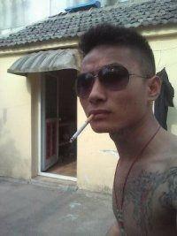 放开那少妇让我来的头像