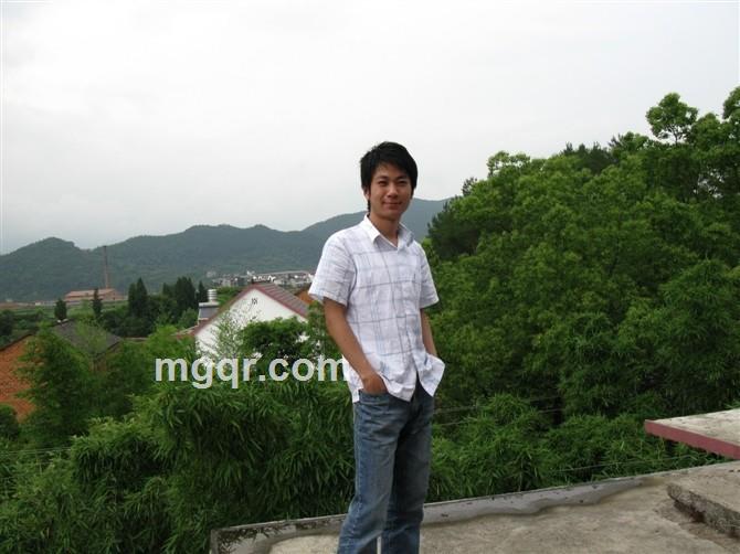 夏夜里的风的头像