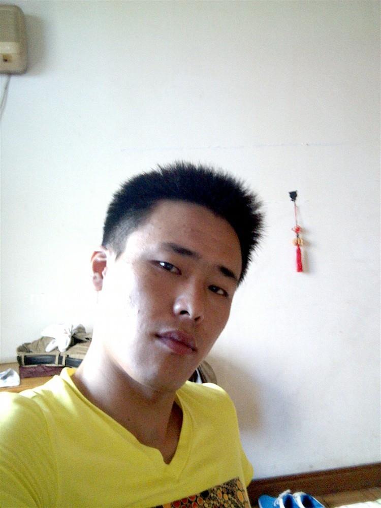 想念你的夜晚有你陪的头像