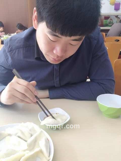 冷丶孤月的头像