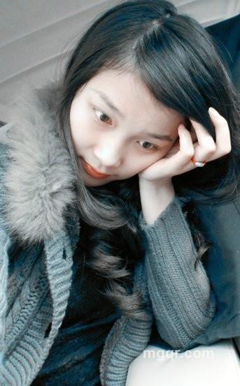 谁是谁的情侣的头像