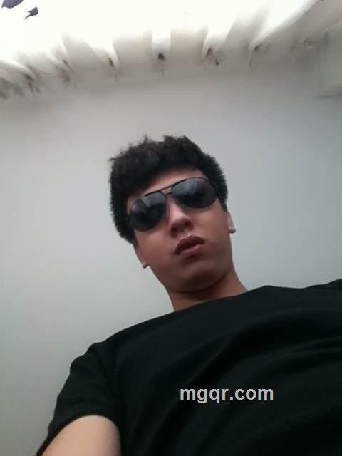 小心触电7的头像