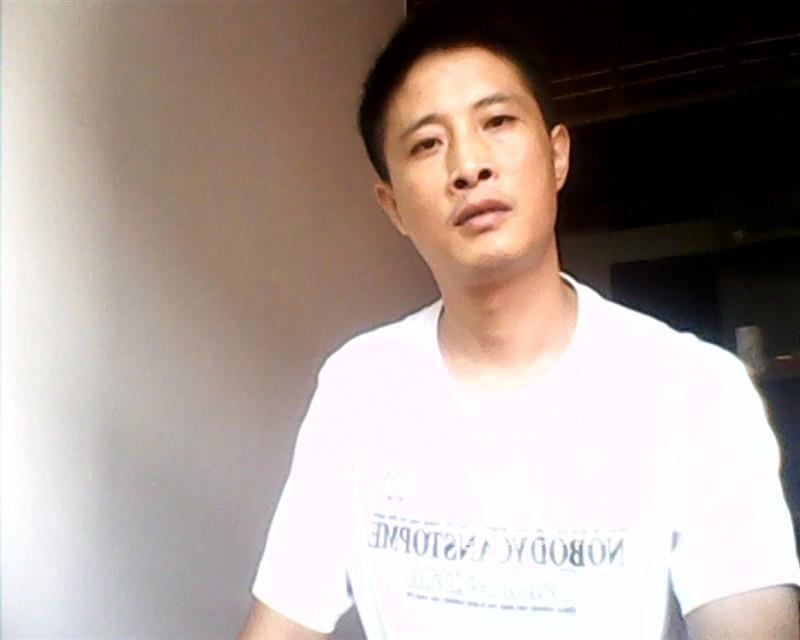 因寂寞而的头像