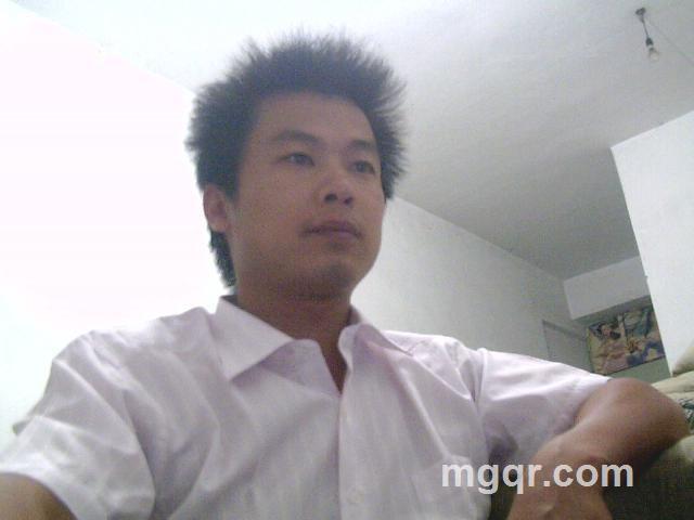 在家的男人的头像